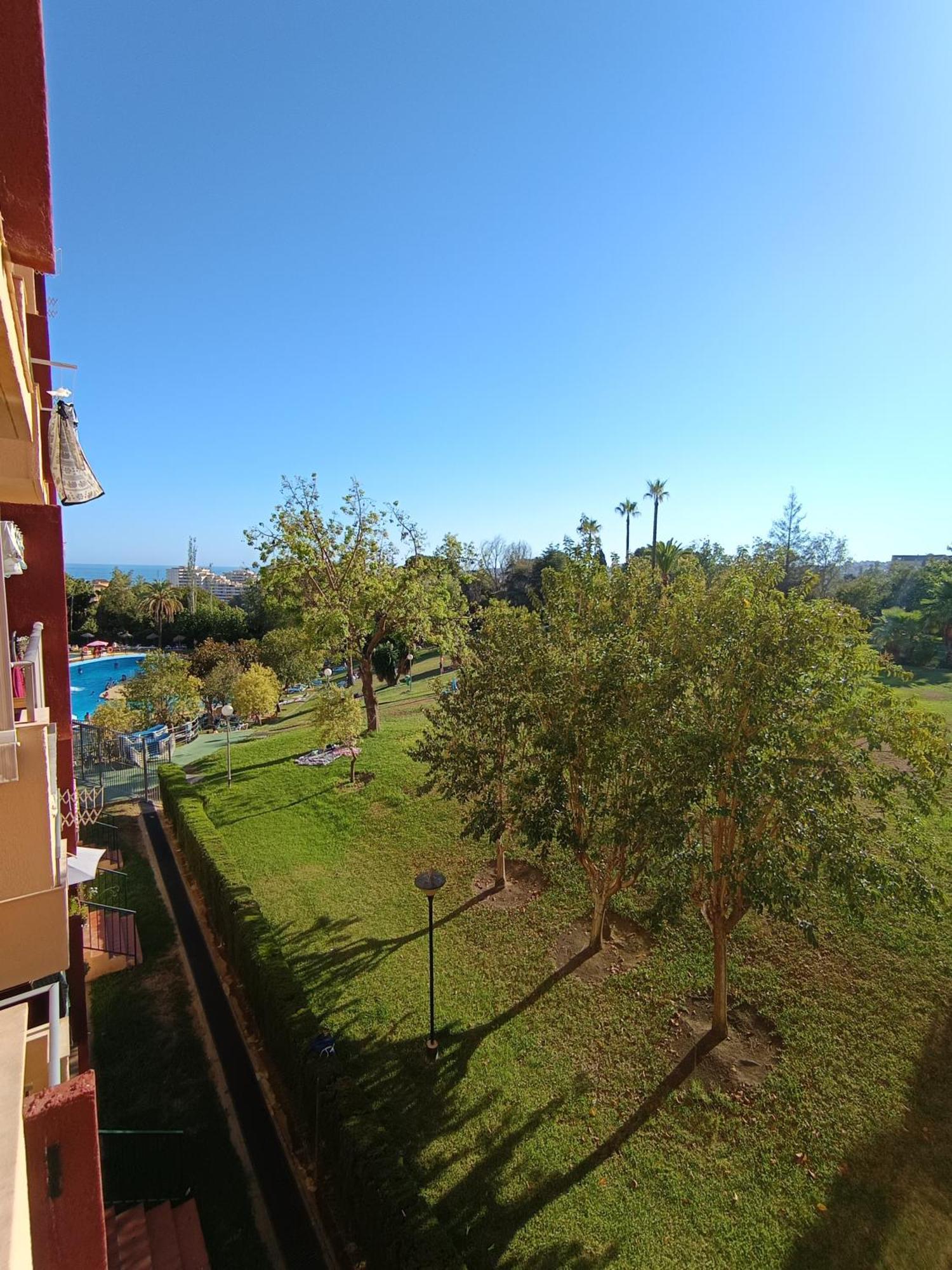Midori Estudio Minerva Benalmadena Luaran gambar